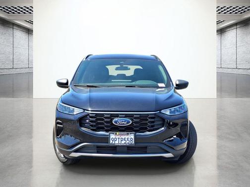 AGATE BLACK METALLIC 2025 Ford Escape ST-Line