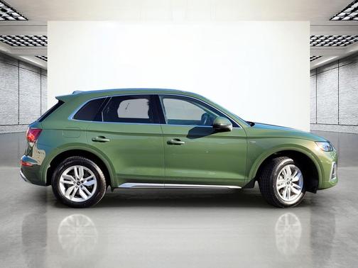 2022 Audi Q5 45 S line Premium
