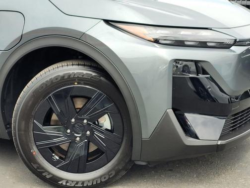 Coastal Wolf Gray Metallic 2026 Subaru Uncharted Premium