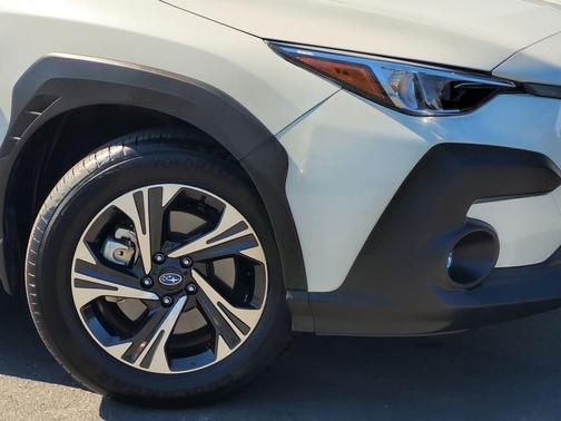 Crystal White Pearl 2025 Subaru Crosstrek Premium