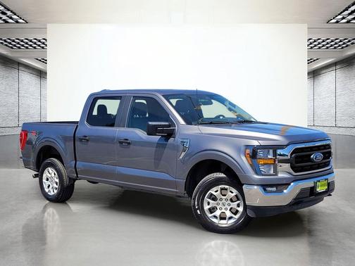CARBONIZED GRAY METALLIC 2023 Ford F-150 XLT