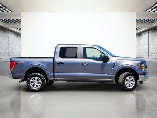 CARBONIZED GRAY METALLIC 2023 Ford F-150 XLT