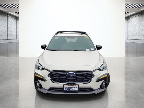 Crystal White Pearl 2025 Subaru Crosstrek Sport
