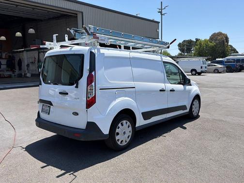 FROZEN WHITE METALLIC 2022 Ford Transit Connect XLT