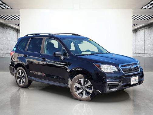Crystal Black Silica 2018 Subaru Forester 2.5i Premium