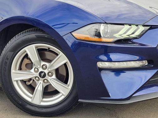 2020 Ford Mustang EcoBoost