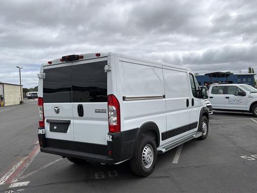 Bright White Clearcoat 2025 RAM ProMaster 2500 Tradesman