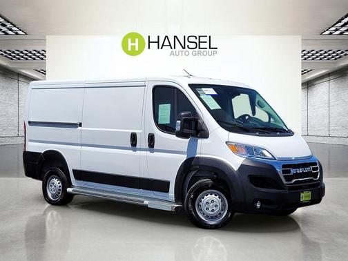 Bright White Clearcoat 2025 RAM ProMaster 2500 Tradesman