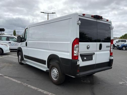 Bright White Clearcoat 2025 RAM ProMaster 2500 Tradesman