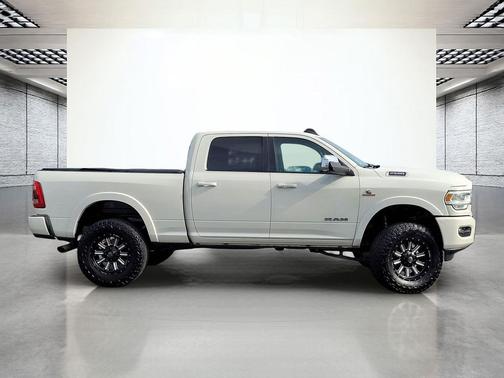 Pearl White 2021 RAM 2500 Laramie Crew Cab 4x4 6'4' Box