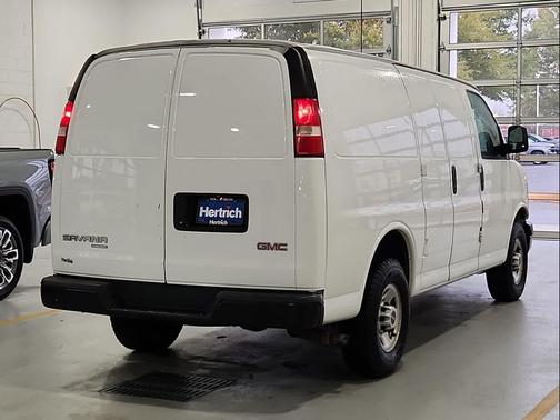2016 GMC Savana 2500 Work Van