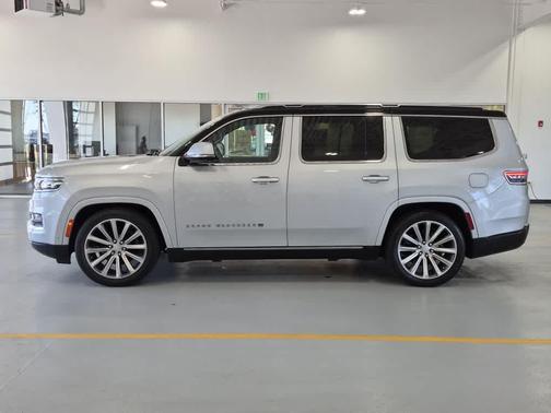 Silver Zynith 2022 Jeep Grand Wagoneer Series II 4x4
