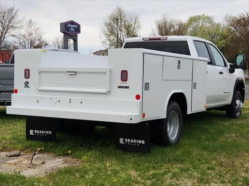2025 GMC Sierra 3500 Base