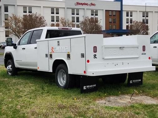 2025 GMC Sierra 3500 Base