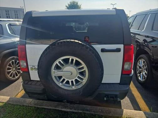 2009 Hummer H3 Base