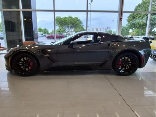 Watkins Glen Gray Metallic 2019 Chevrolet Corvette Grand Sport