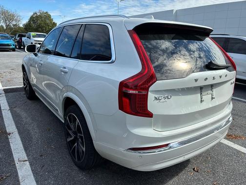 2023 Volvo XC90 B6 Plus 7-Seater