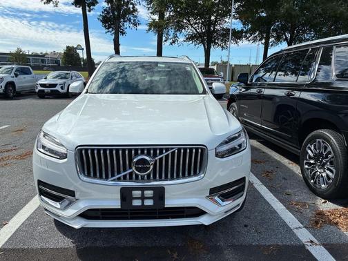 2023 Volvo XC90 B6 Plus 7-Seater