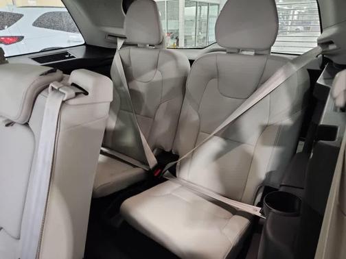 2023 Volvo XC90 B6 Plus 7-Seater