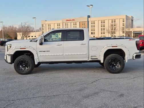 2026 GMC Sierra 2500 AT4