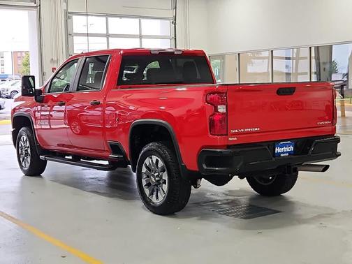 2024 Chevrolet Silverado 2500 Custom