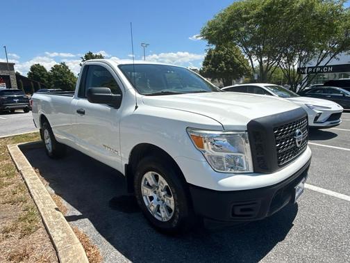 Glacier White 2017 Nissan Titan S