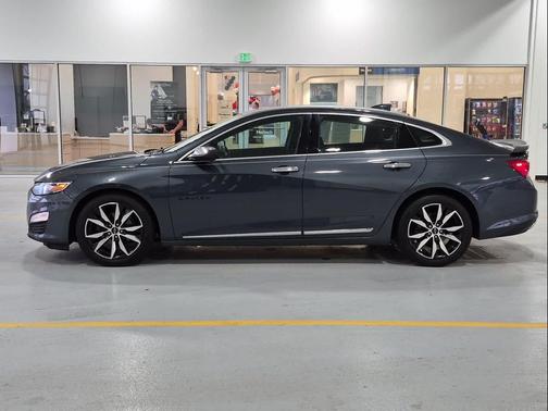 2021 Chevrolet Malibu FWD RS