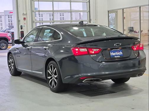 2021 Chevrolet Malibu FWD RS