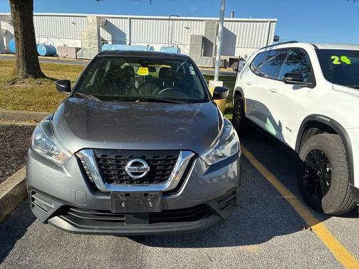 2020 Nissan Kicks S