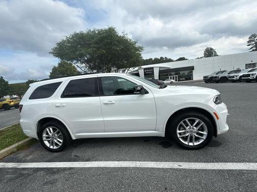White Knuckle Clearcoat 2024 Dodge Durango GT Plus
