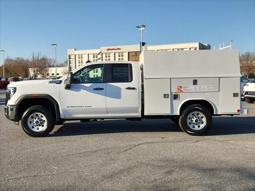 2025 GMC Sierra 3500 Base