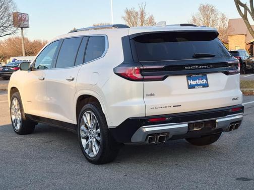 2025 GMC Acadia Denali