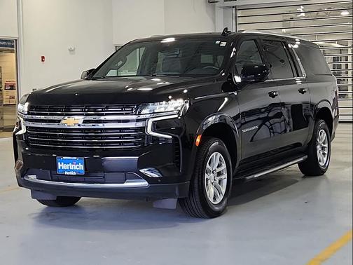 2024 Chevrolet Suburban LT