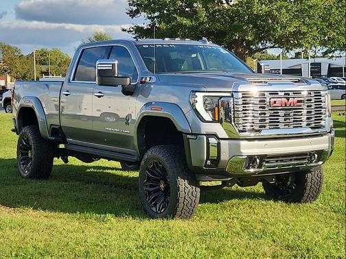 2025 GMC Sierra 2500 Denali