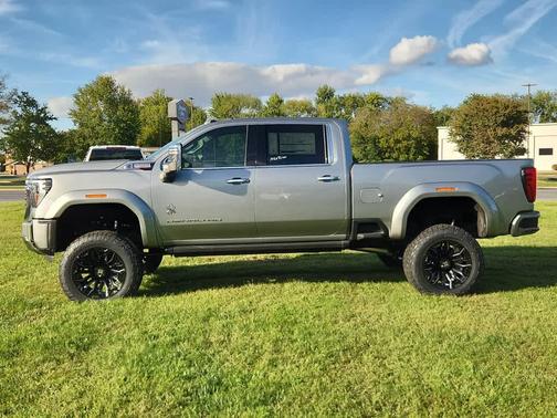 2025 GMC Sierra 2500 Denali