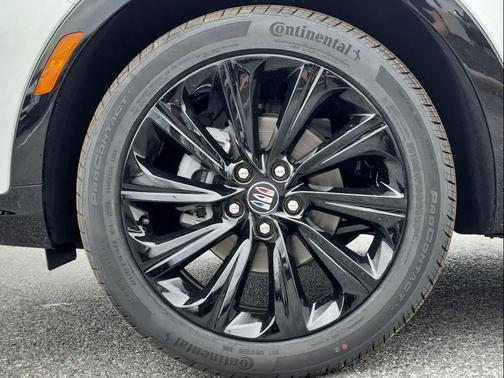 Summit White 2026 Buick Envista Sport Touring FWD