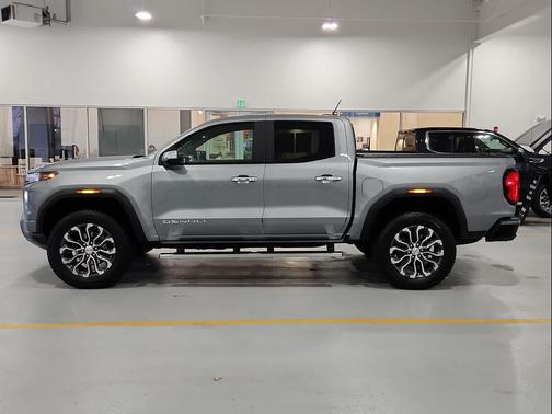 2025 GMC Canyon Denali