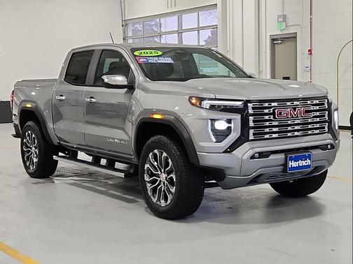 2025 GMC Canyon Denali