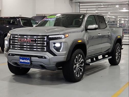 2025 GMC Canyon Denali