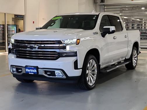Iridescent Pearl Tricoat 2022 Chevrolet Silverado 1500 Limited High Country