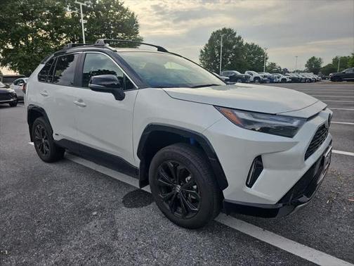 2025 Toyota RAV4 Hybrid SE