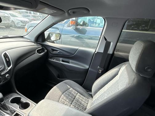 Summit White 2022 Chevrolet Equinox 1LT