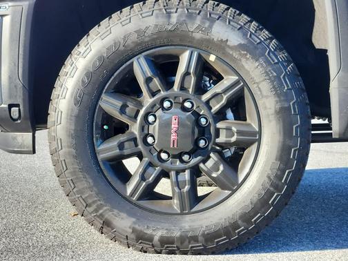 2026 GMC Sierra 2500 AT4