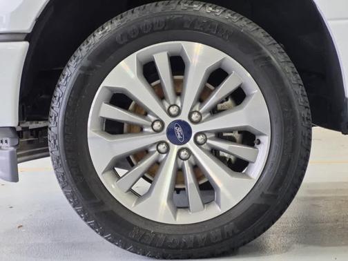 Oxford White 2017 Ford F-150 XL