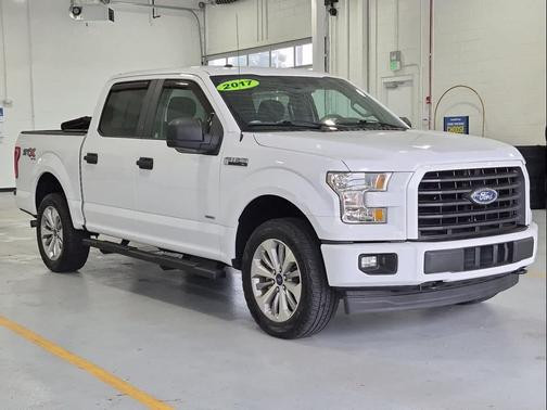 Oxford White 2017 Ford F-150 XL