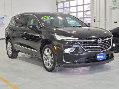 2023 Buick Enclave Essence AWD