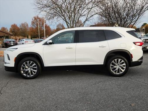 2025 Buick Enclave Preferred FWD