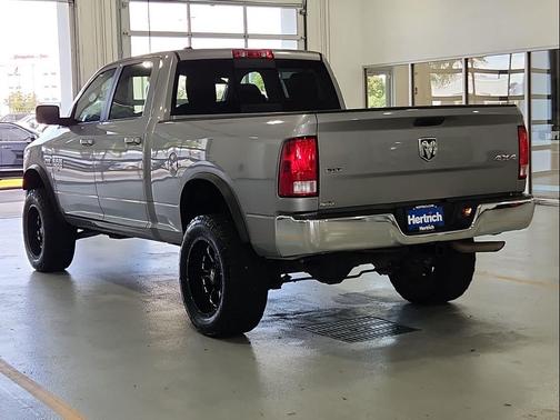 2019 RAM 1500 SLT
