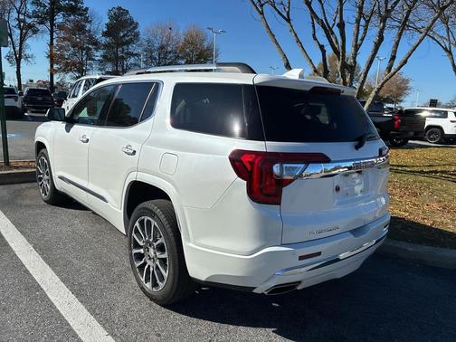 2022 GMC Acadia Denali