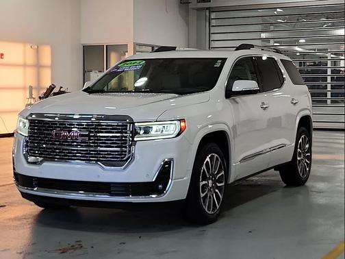 2022 GMC Acadia Denali